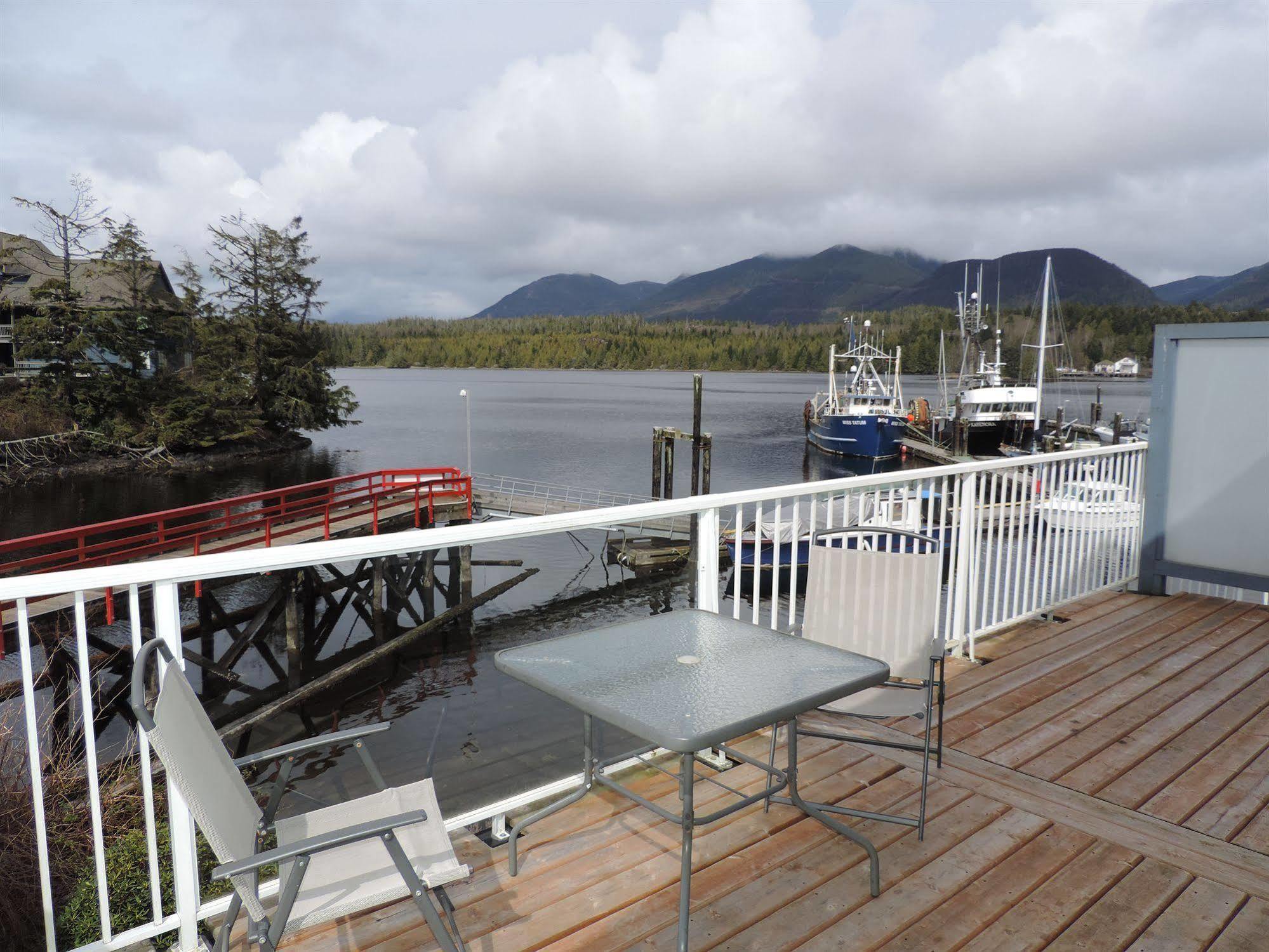 Bayshore Waterfront Inn Ucluelet Exterior foto